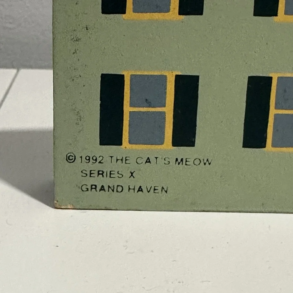 (2x PIECE) 1996 THE CAT'S MEOW SERIES XIV THREE GUYS PIZZERIA & 1992 Grand Haven